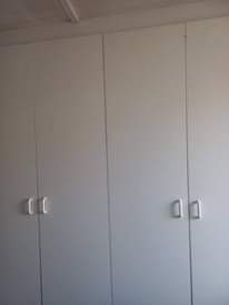 A picture of Separate entrance R7000
