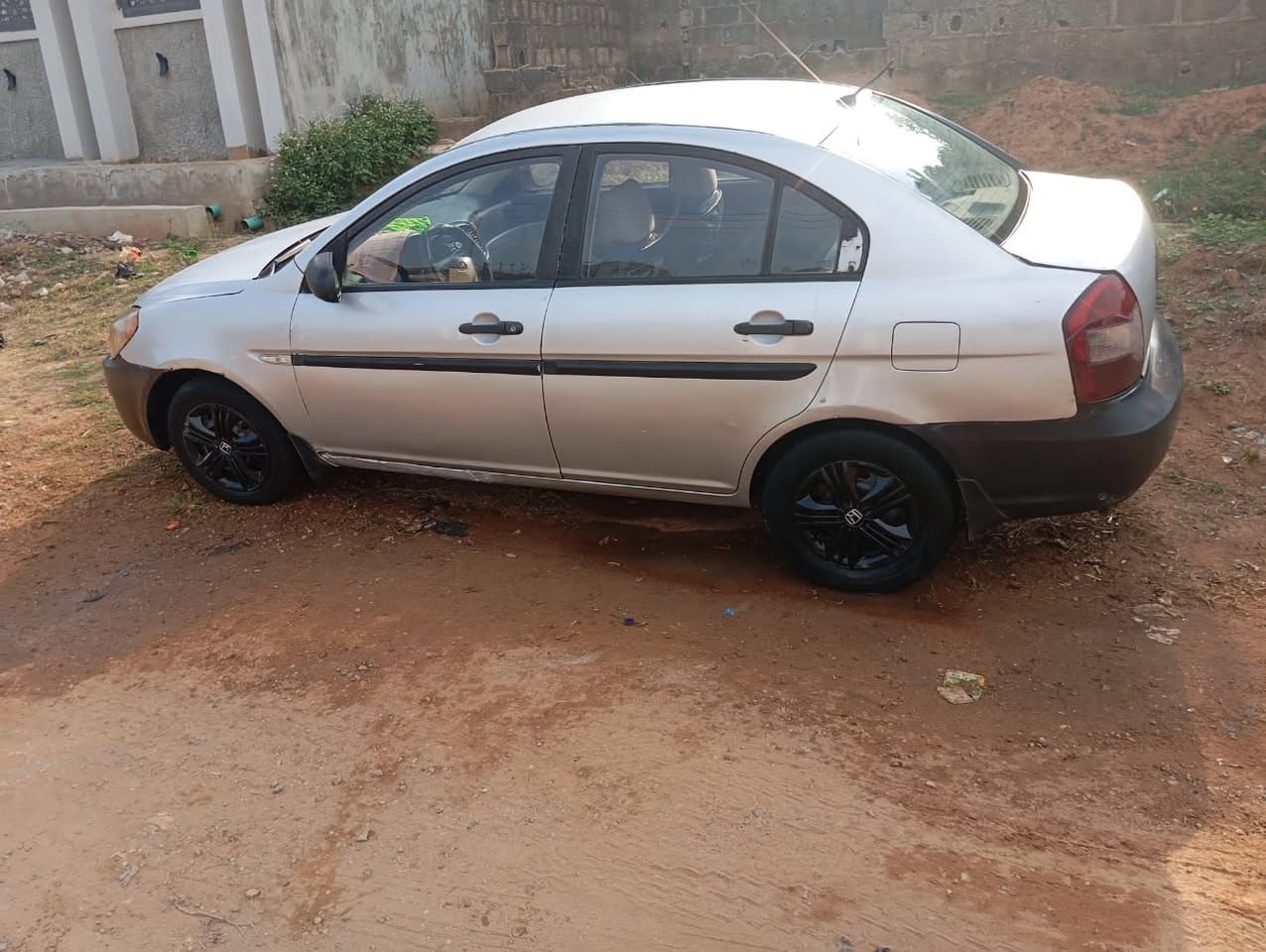 A picture of 06 Kia rio
