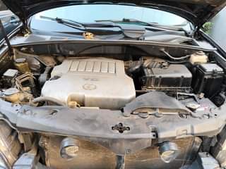 A picture of Lexus Rx 350 2008 model engine and gear and AC