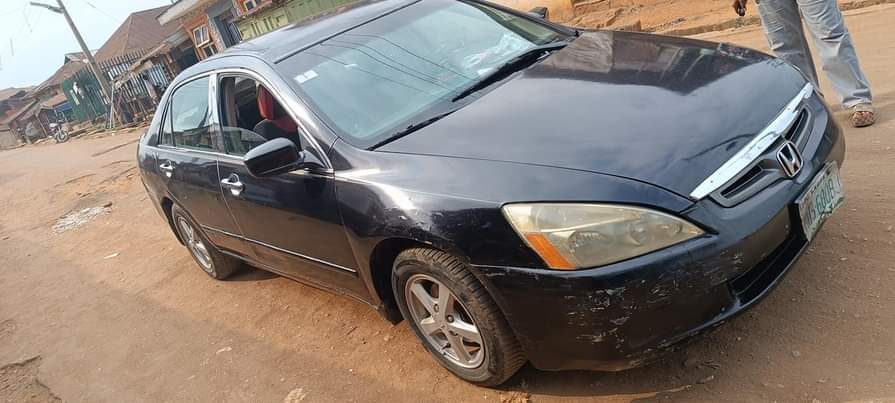 A picture of  DEALER MARKET Honda ACCORD 2004....EOD 4plug Engine Gear AC