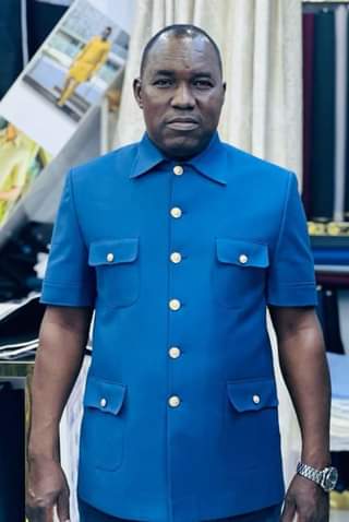 A picture of Men kaunda suits
