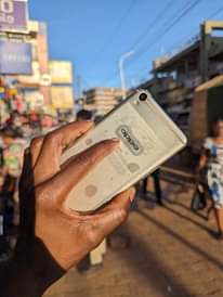 A picture of Oppo R9 plus 280k 0752247673
