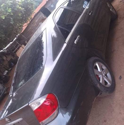 A picture of 2005 Toyota Camry