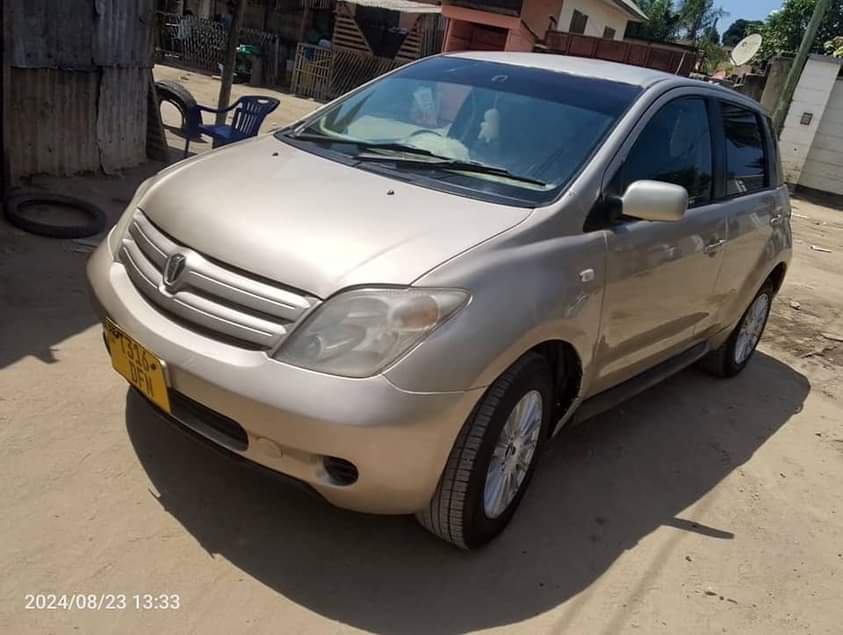 used toyota ist