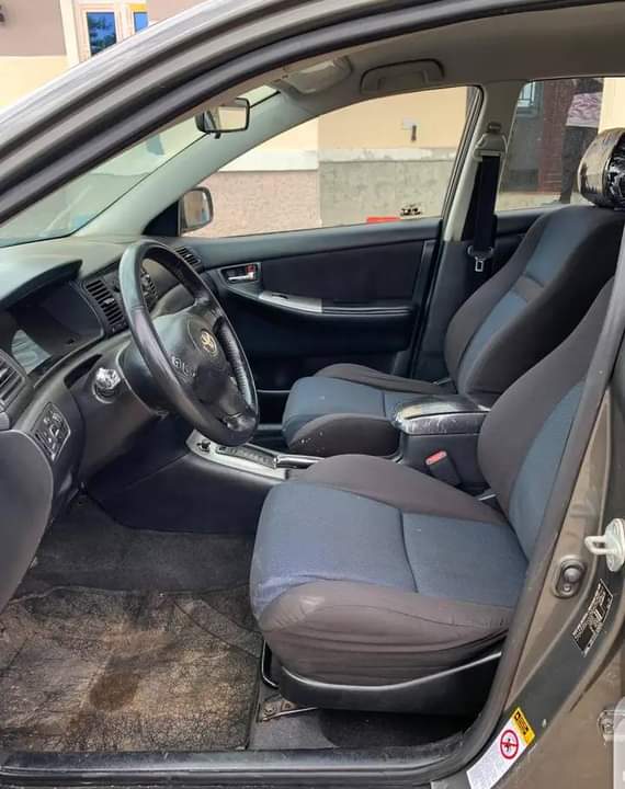 A picture of Brand TOYOTA Model COROLLA OBAMA Year 2005 Transmission Automatic Price