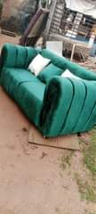 A picture of Brand New 3 sitters chair