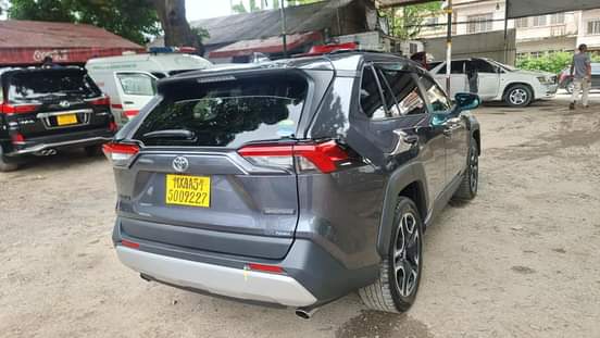 A picture of Toyota rav 4