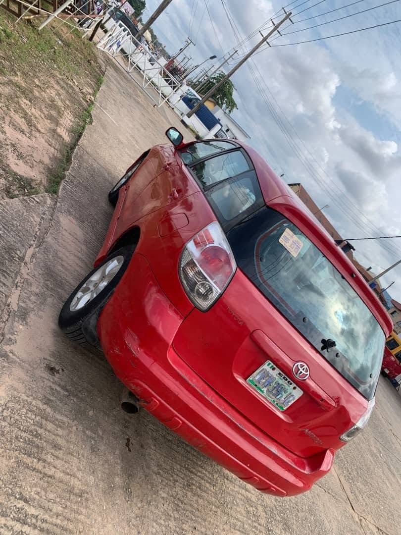 A picture of Toyota Matrix 2095 model