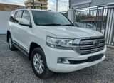 A picture of LANDCRUISER VXR V8