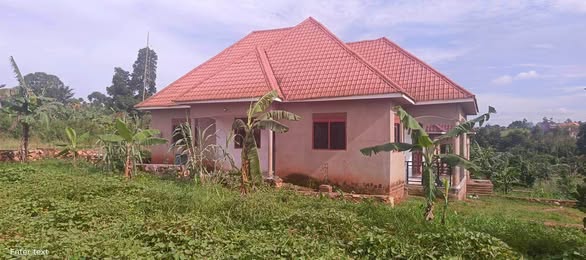 A picture of QUICK SALE IN MANYANGWA GAYAZA ROAD 110millions UGX 3bedrooms 2bathrooms