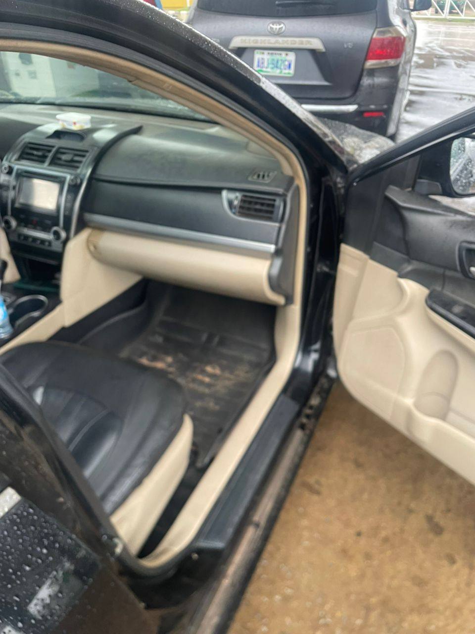 A picture of 2013 Toyota camry