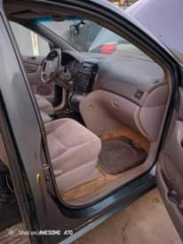 A picture of 2005 TOYOTA Sienna