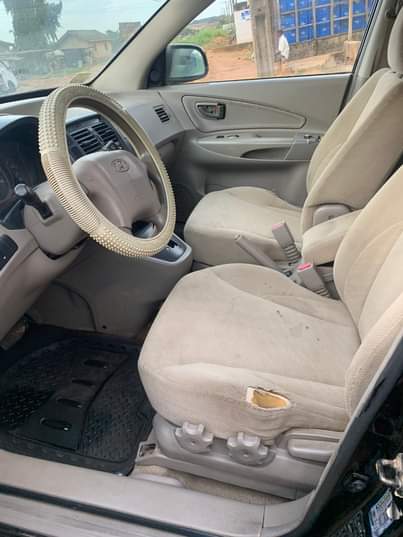 A picture of JUST IN Clean Nigerian Used Hyundai Tucson 2006 Repainted Fabric