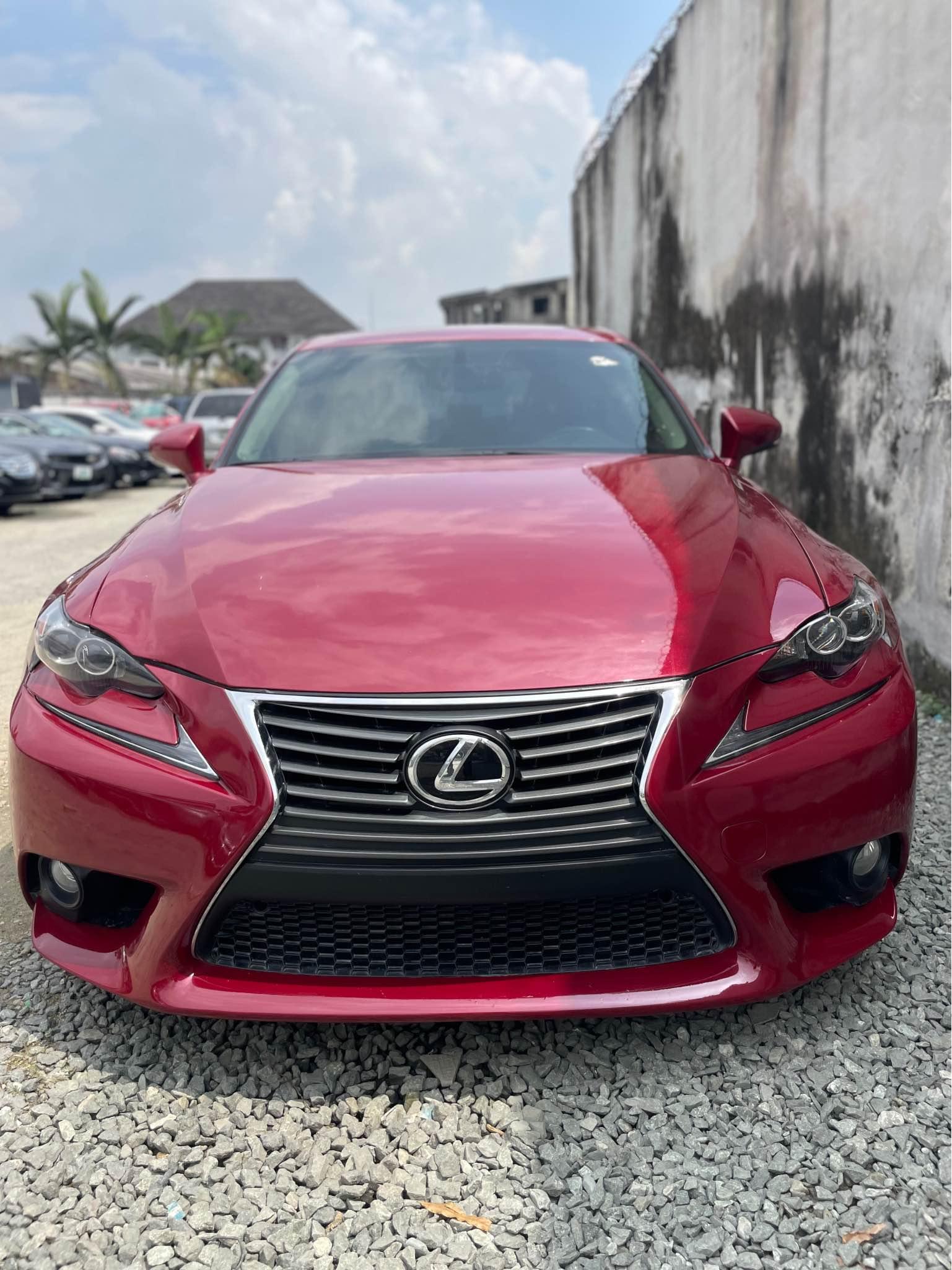 A picture of LEXUS IS250