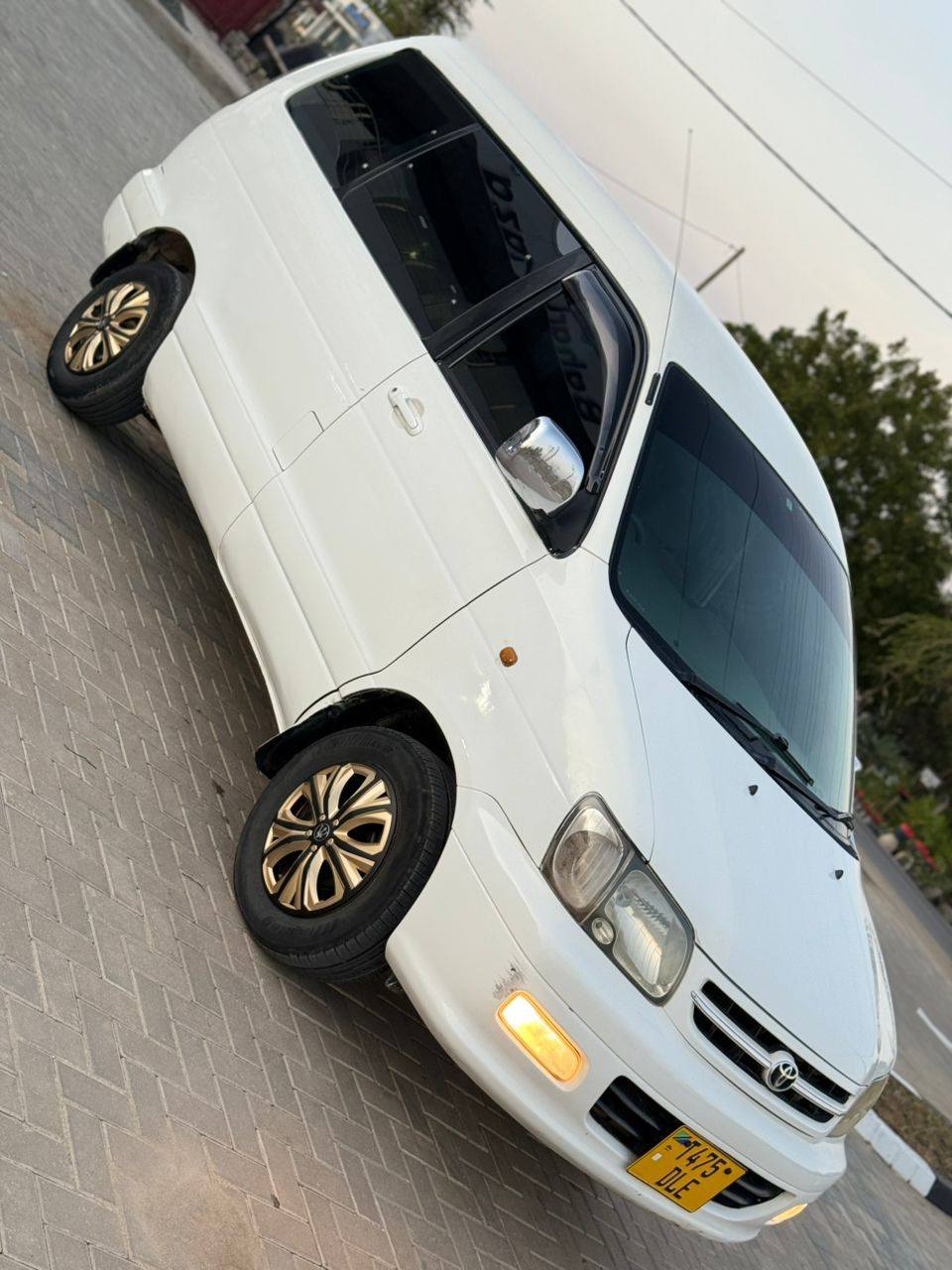 A picture of TOYOTA NOAH SR40