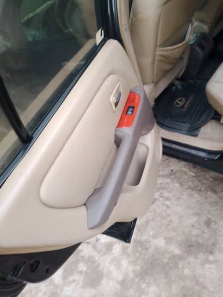 A picture of Lexus RX300 2004 Model