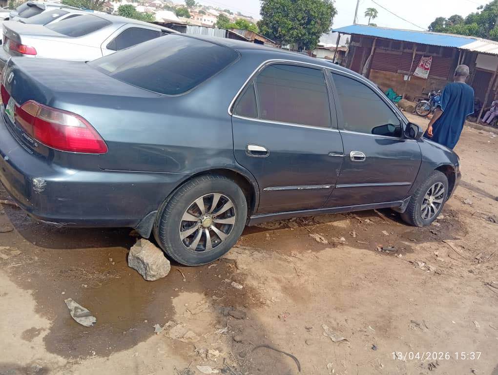 A picture of Distress First body super clean and very sharp Honda Accord