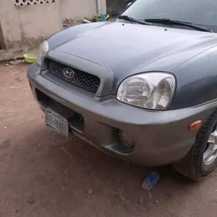 A picture of 2005 Hyundai sonata 04 05