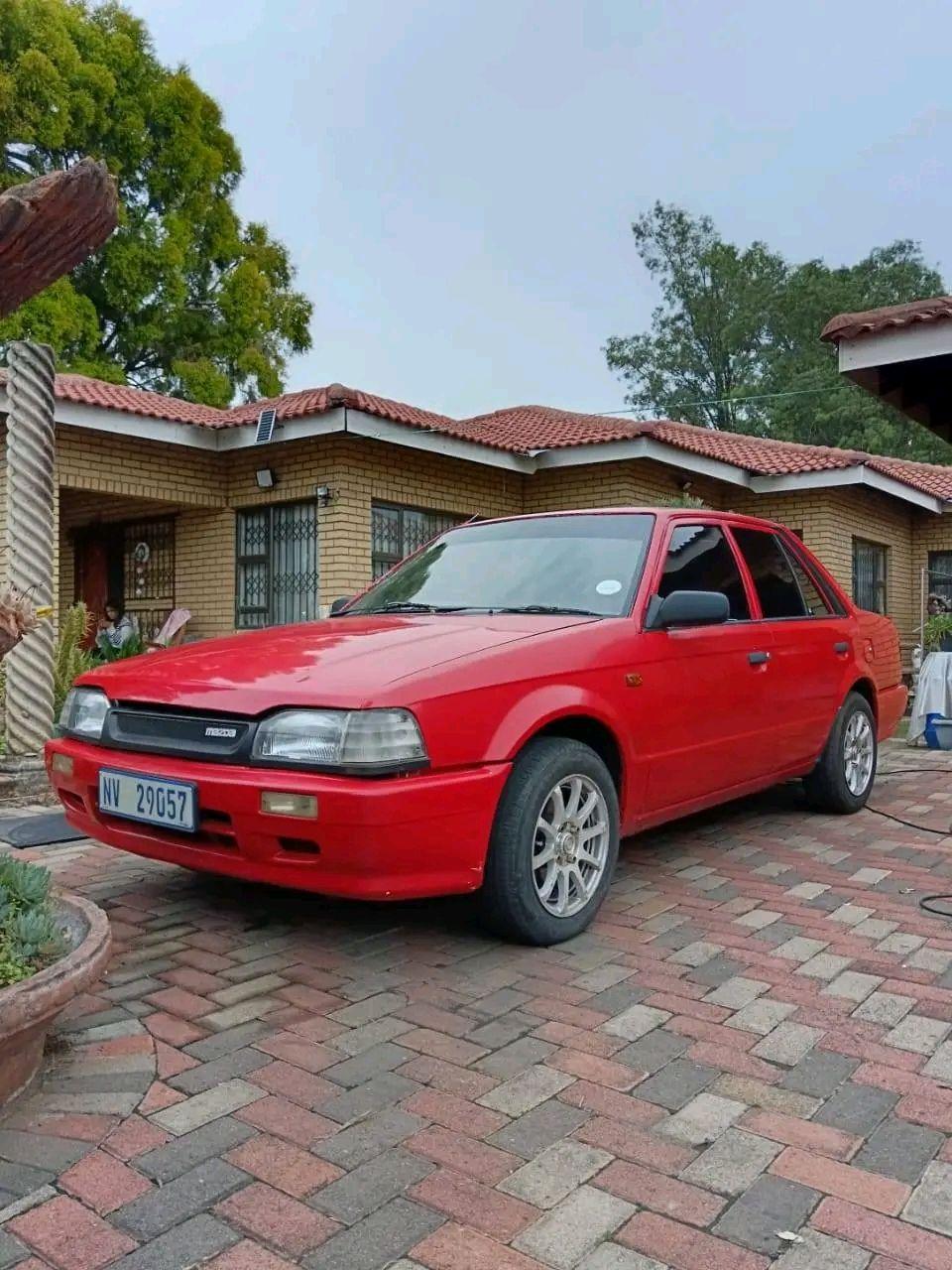 mazda 323
