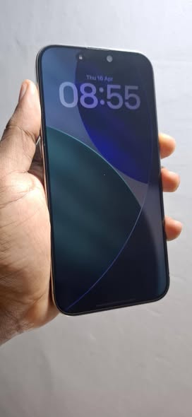 A picture of Iphone 16 pro max