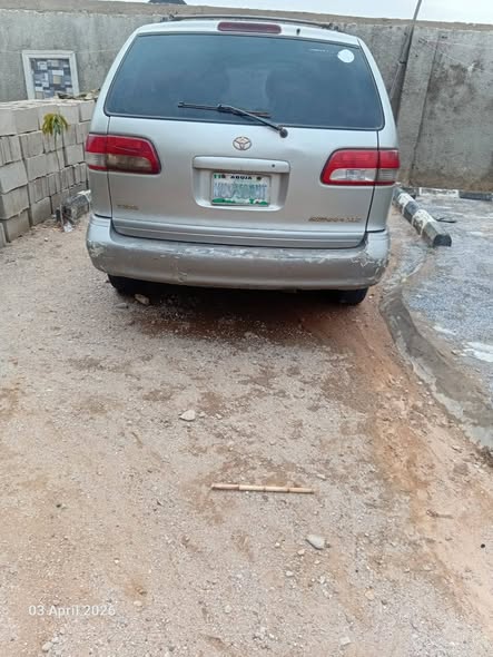A picture of TOYOTA SIENNA FOR SALE