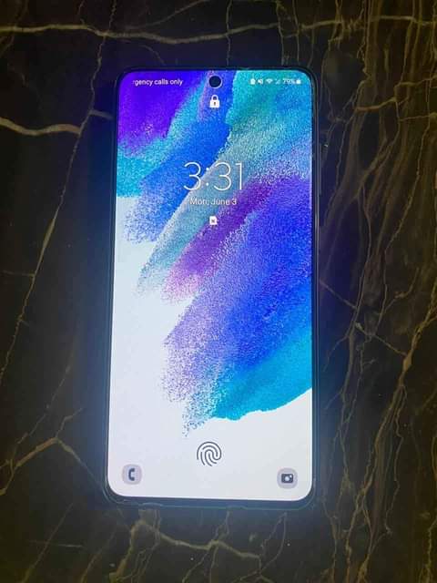 samsung s21