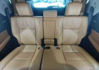 A picture of Toyota Fortuner 4WD White