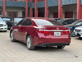 A picture of Few months used extremely clean 2012 Lexus Es350