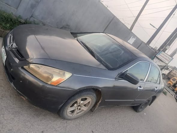 A picture of Honda Accord 05