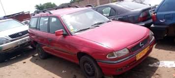 A picture of 2002 0pel Astra