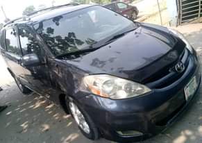 A picture of Tokumbo Standard Toyota Sienna 2 950Mil Very Clean and Sound
