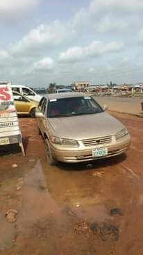 A picture of Car s
