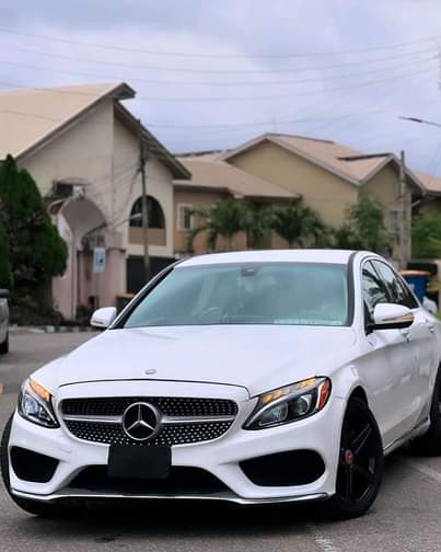 A picture of Mercedes Benz C 300 4matic 2015 Toks 17.5M 