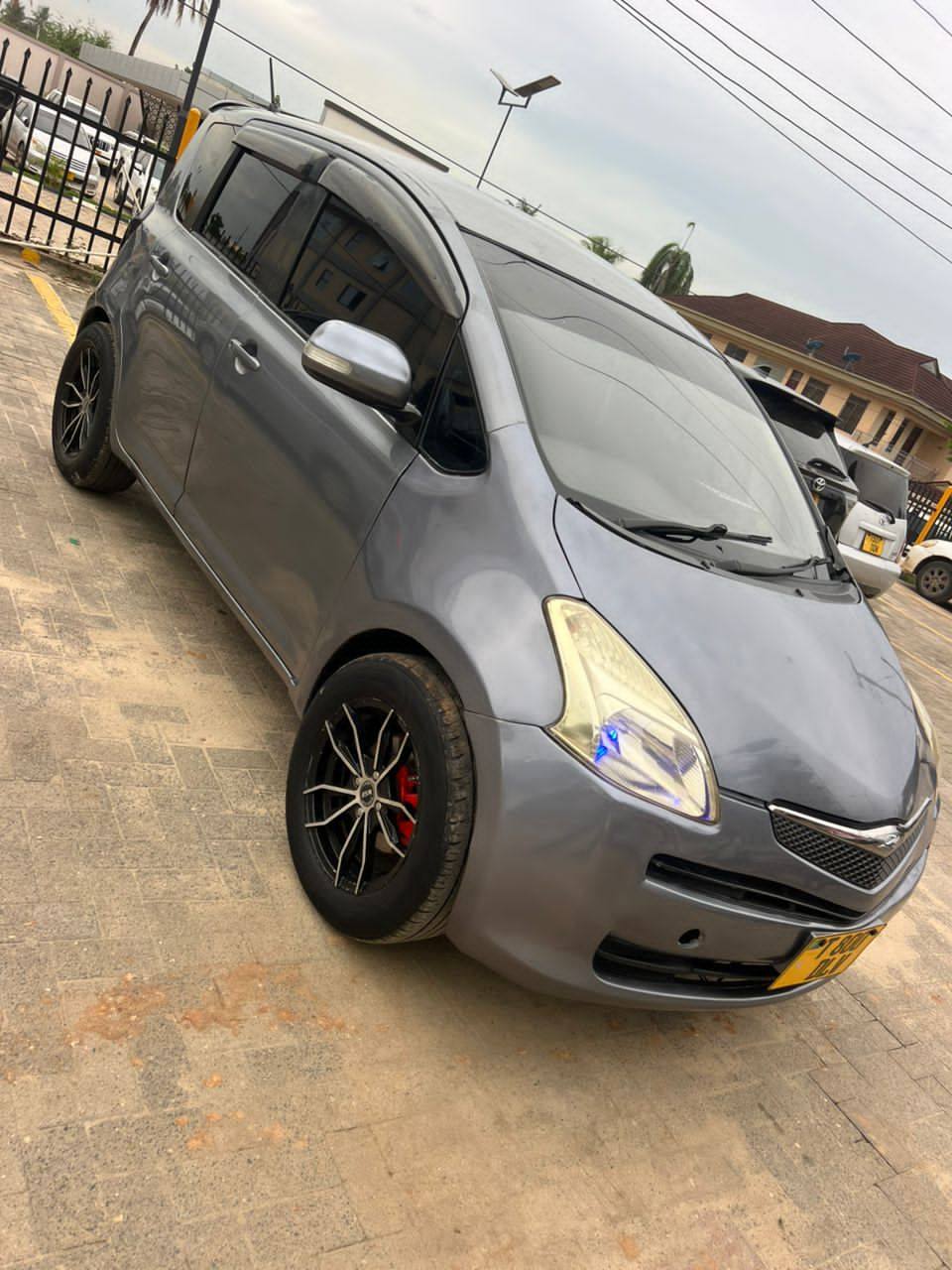 A picture of TOYOTA RACTIS 0685044002