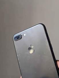 A picture of iPhone 7 Plus 32GB