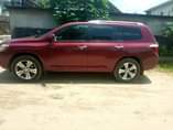 A picture of TOYOTA HIGHLANDER 2010 3 SEATERS First Body In Good Working