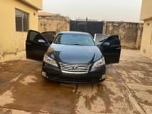 A picture of Very juicy offer 08 Lexus ES 350 Read description for