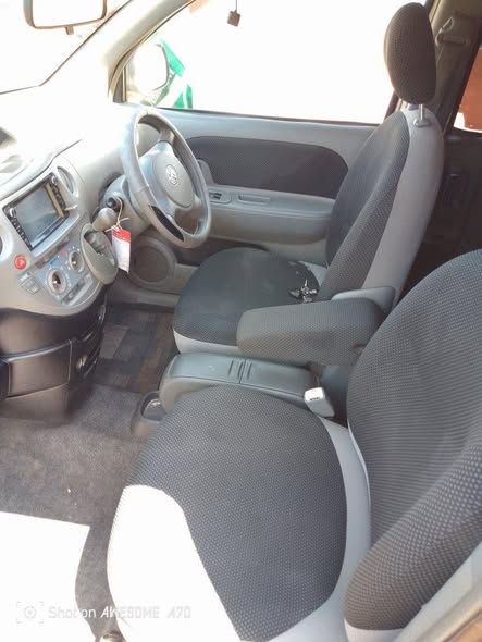A picture of Toyota sienta for sale nice engine ND gear