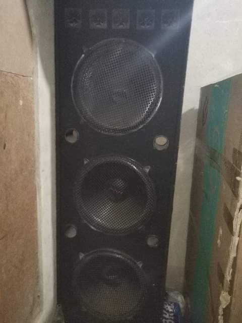 speakers