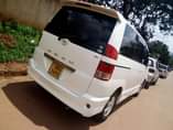 A picture of Toyota Noah 2006