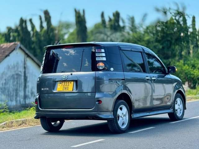 A picture of TOYOTA SIENTA