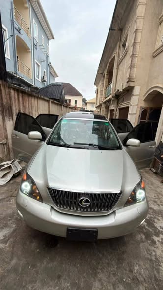 A picture of Fresh in Lexus RX3502009 Full option few months used Navigation