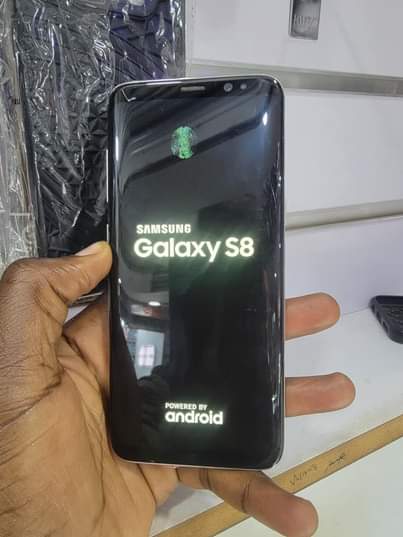 A picture of SAMSUNG S8 AT ONLY 260000