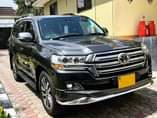 A picture of PRICE BEI250ML CALL 0658056651 LAND CRUISER V8 SAHARA YEAR 2017