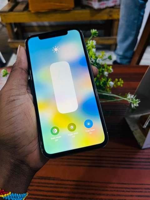 A picture of iphone x