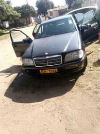 classifieds/cars mercedes