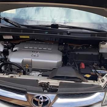 A picture of Toyota sienna 2009 direct engine perfect AC perfect everything perfect