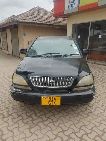 A picture of TOYOTA HARRIER