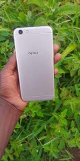 A picture of Oppo a57 kijikrek kdg mno Gb64 Ram4 net4g 0687879635