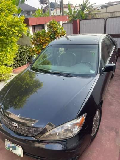 A picture of First body pan 04 camry AC Gear and engine perfect